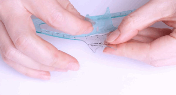 Deluxe Brows Magic Ruler - Image 4
